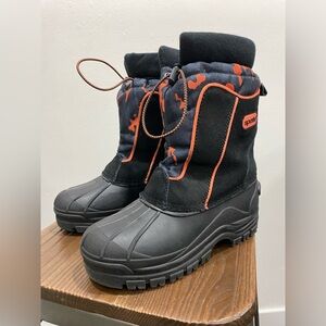 Sporto Black and Red Snow Boots